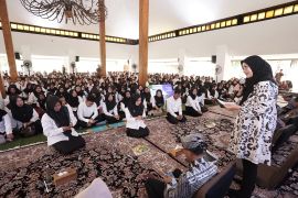 Bupati Ipuk minta CPNS dan PPPK optimalkan pemanfaatan TIK