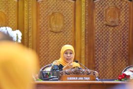 Khofifah minta perangkat daerah percepat program strategis rakyat