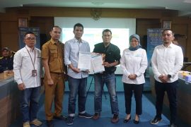 Tingkatkan Kualitas Layanan, PLN UP3 Padang Gelar Refreshment P2TL dan Penandatanganan Pakta Integritas