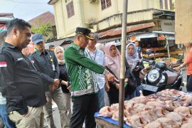 Bupati Tabalong berkomitmen tingkatkan daya beli masyarakat
