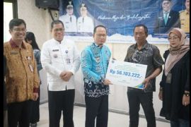 BPJS Ketenagakerjaan berikan santunan kepada nelayan alami kecelakaan kerja