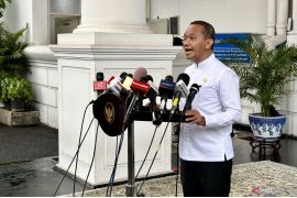 Bahlil:  Tuduhan ijazah palsu Jokowi oleh Roy Suryo cs sudah keterlaluan