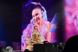 Rossa buka konser tunggal "Here I Am" dengan lagu "Tegar"