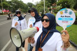 Pemkot Surabaya sosialisasi pembayaran PBB On The Street