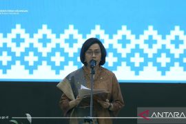 Sri Mulyani beri pesan ke Dirjen Bea Cukai agar jaga industri domestik