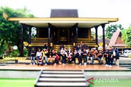 Anjungan Kalsel raih terbaik pada HUT ke-50 TMII