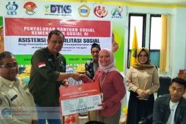 Balai Nipotowe Kota Palu serahkan bantuan ATENSI kepada 162 warga Buol