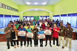 Pemkab Kediri beri beasiswa atlet berprestasi