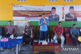 Himmah Olivia dan Rustamsyah kompak sosialisasikan Perda di Desa Petaling