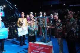 Palangka Raya Raih Juara Umum Festival Budaya Isen Mulang 2025