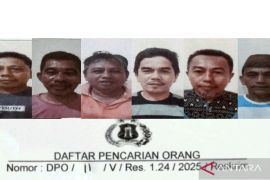 Polres Gorontalo Utara merilis kades DPO tersangka kasus politik uang