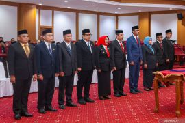 Pelantikan dan Rotasi jabatan lingkup Pemprov Sultra Page 1 Small