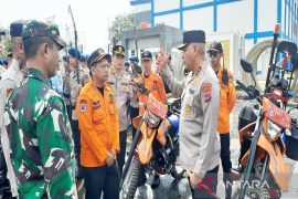 South Kalimantan Governor proposes assistance of five water bombing helicopters