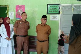 Sidak di dua instansi, Bupati Yulianto: Pelayanan harus ditingkatkan (Video)