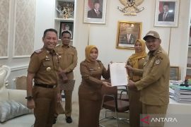 Pemkot tunjuk 2 Asisten Setda jadi Plt di Perumda Kendari
