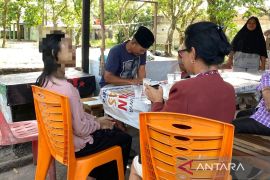 Remaja perempuan yatim piatu di Kampar babak belur dianiaya kakak sepupu