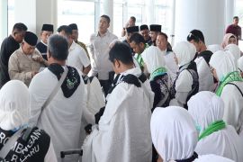 Bupati Kotabaru lepas jamaah calon haji