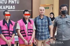 Kasus dugaan korupsi, mantan kades dan ketua TK PPEG dilimpahkan ke Kejari Kapuas