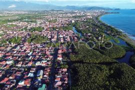 Kawasan sabuk hijau pantai di Padang Page 2 Small