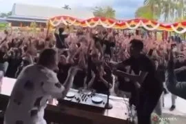 DPRD Kalsel kecam perpisahan sekolah di Tapin undang "DJ"