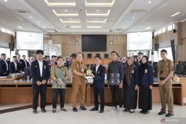 PGSD ULM bahas peran legislatif melalui pendidikan demokrasi