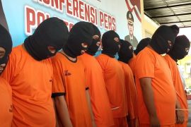 Polres Indramayu ungkap kasus peredaran ganja 1 kg