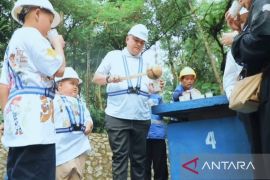 Melestarikan sumber mata air di kaki Gunung Salak