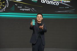 Ponsel realme GT7 dan GT7 T resmi diluncurkan di Paris