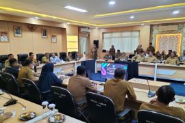 Bupati Paser ingatkan akurasi data untuk penurunan angka kemiskinan