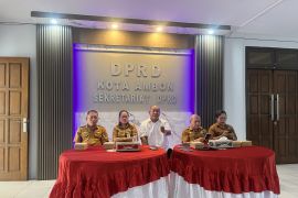 DPRD Ambon siapkan regulasi sistem retribusi pajak berbasis teknologi