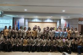 Safety Riding #Cari_aman edukasi siswa SMKN 5 Pontianak