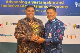 Bank Nagari Syariah Raih Best Performance Islamic Banking Award