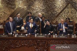 DPR nilai target pertumbuhan ekonomi 5,8 persen pada 2026 cukup realistis