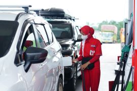 Pertamina tingkatkan pasokan BBM ke Bengkulu atasi kelangkaan