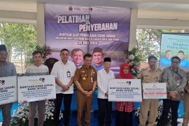 Bank Jateng dorong pemanfaatan enceng gondok di Rawa Pening lewat CSR