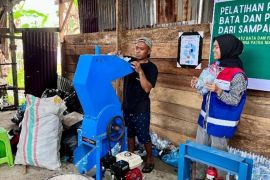 Pertamina AFT Babullah Gandeng Kelompok Binaan Pelatihan Inovasi Pengelolaan Sampah Jadi Barang Bernilai Ekonomis