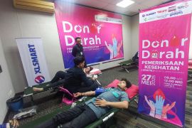 XLSMART - BI gelar donor darah bantu anak-anak penderita kanker
