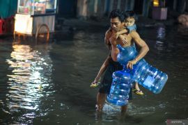 Dua RT Pluit Penjaringan terendam banjir rob pada Jumat pagi hari ini