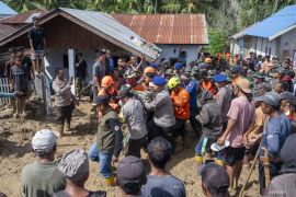 Tiga jalan penghubung antar dusun putus akibat banjir bandang di Donggala