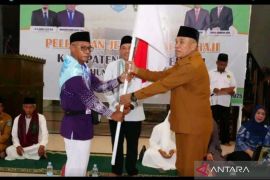 Pemkab Buton Tengah lepas 35 jamaah calon Haji