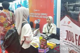 Pemkab Karawang menyediakan ribuan lowongan kerja dalam Job Fair Sehati