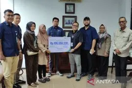 BPJAMSOSTEK serahkan santunan kematian Rp106 juta untuk jurnalis Kalsel