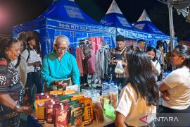 Emi Nomleni  ingatkan pemasaran produk program OVOP