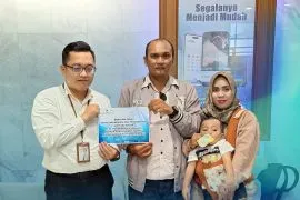 Bank Kalsel bantu biaya pengobatan anak jantung bocor asal Banjarmasin