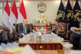 Indonesia urges Egypt to join Apostille Convention