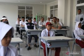 Kemensos targetkan 100.000 anak dari keluarga miskin masuk Sekolah Rakyat tahun Ini