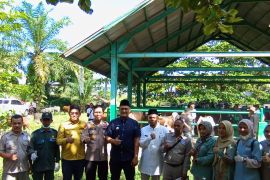 Pemkab-Polres Pasaman Barat pantau dan cek kesehatan hewan kurban