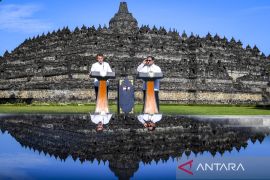 Presiden Prabowo dan Presiden Prancis kunjungi Borobudur