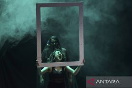 Pementasan teater Seru Dera Sudut Rahara