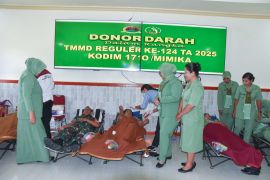 TMMD Kodim 1710 Mimika gelar aksi donor darah program kemanusiaan
